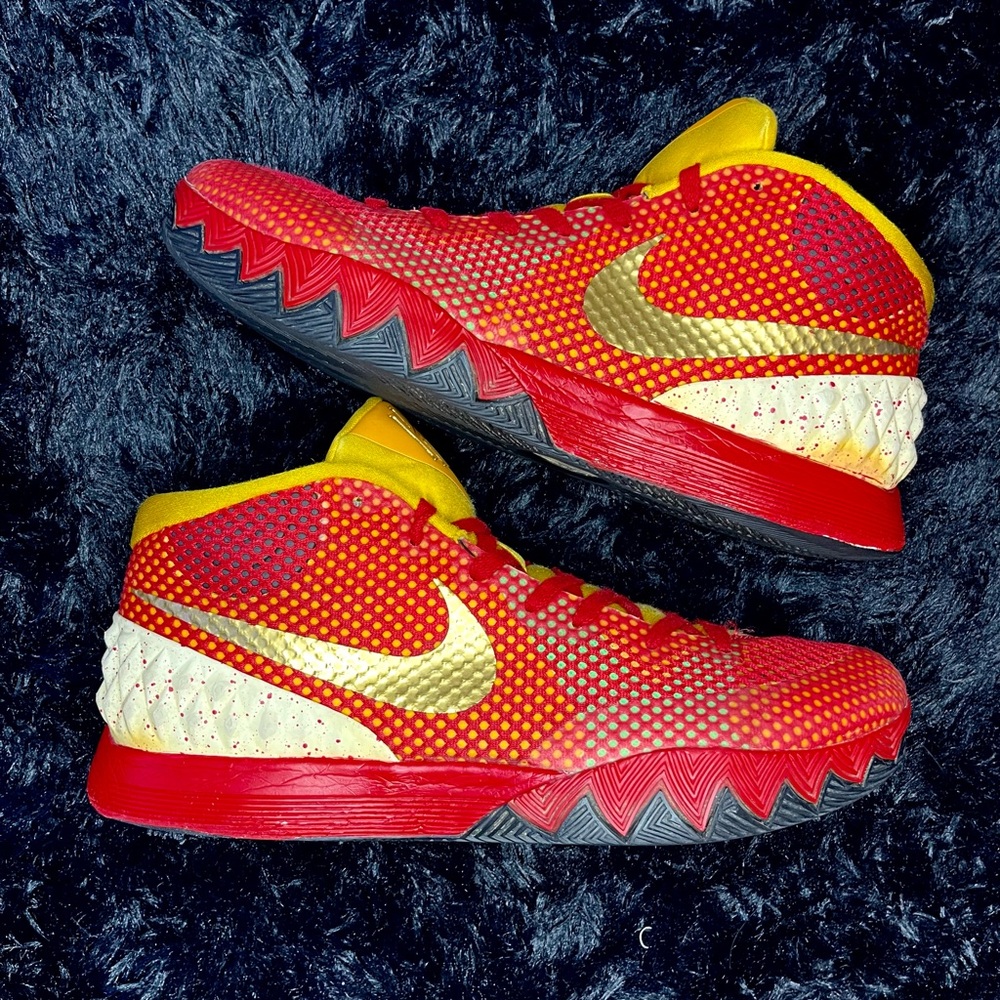Kyrie 1 ID